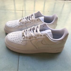 Nike air force 1 athletic shoes for men